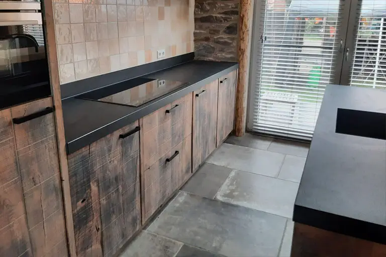Keukenblad van Black Vermont graniet